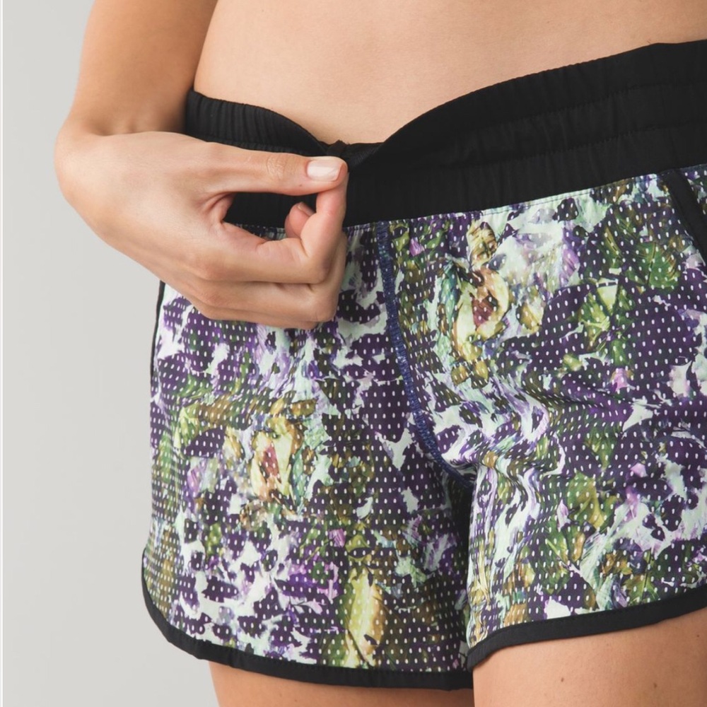 Lululemon Tracker Short III 4 Way Stretch